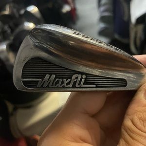 Dunlop Maxfli driving iron right handed
Steel shaft